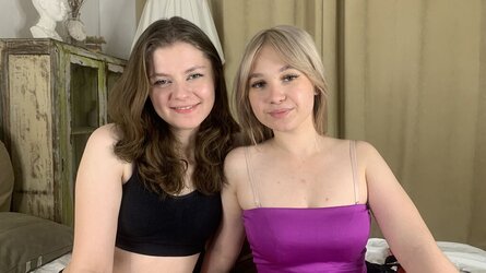 Starte eine Liveshow mit BonnieAndDaisy