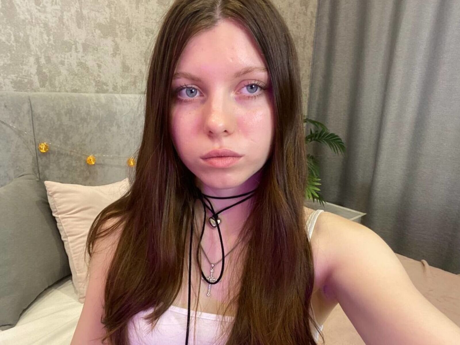 Starte eine Liveshow mit EmilyJelly