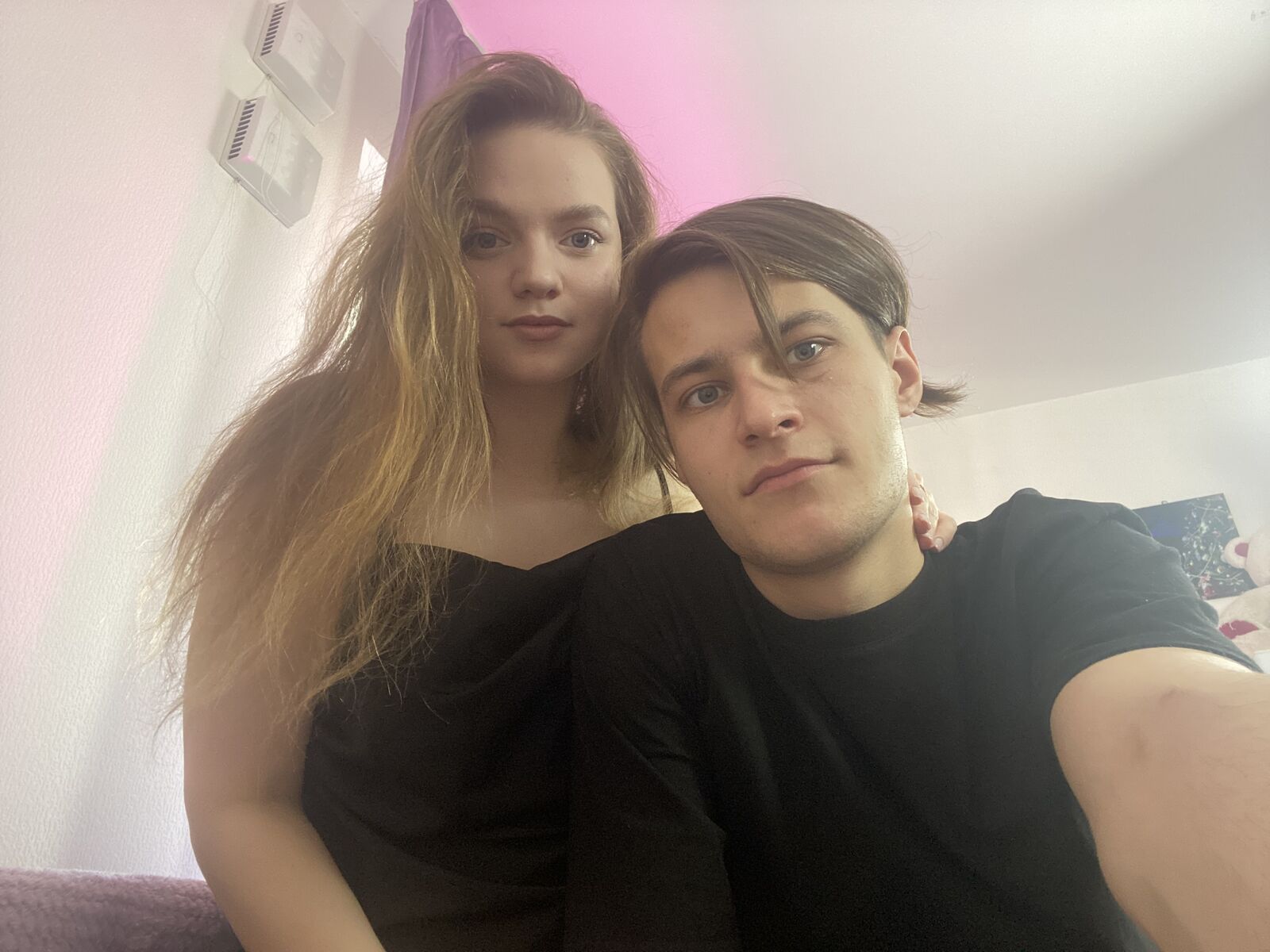 Starte eine Liveshow mit MosesAndMia